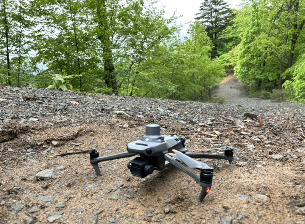 Drone survey of falling rocks_02