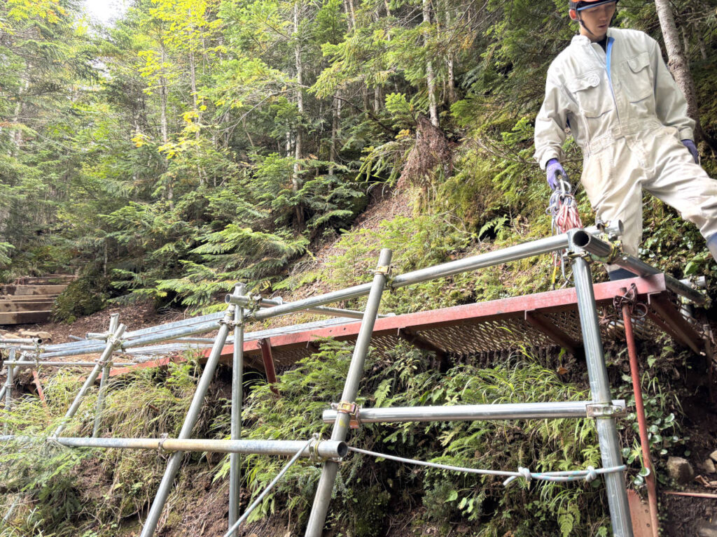 Streamlining Mountain Trail Maintenance with Drones_03